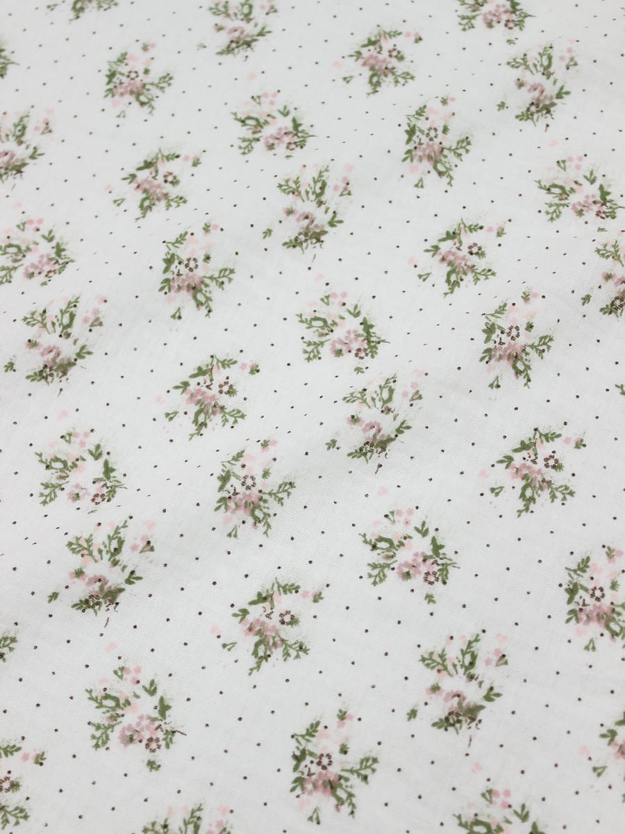 Муслин двухслойный с эф.жатости "Ароматные букетики с горошком" цв.белый, СОРТ2, ш.1.4м, хлопок-100%