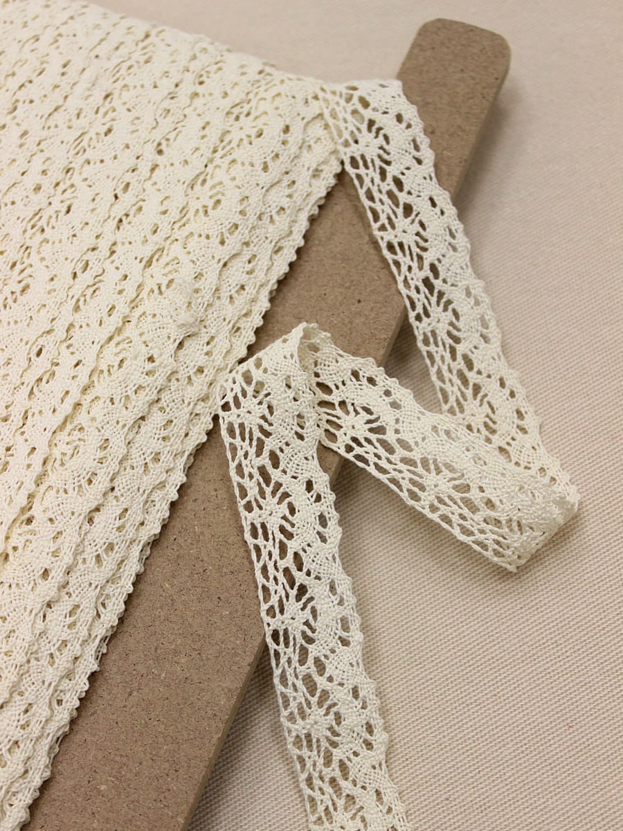 Кружево цв.суровый, ш.25мм, хлопок-100%, рис.044/3