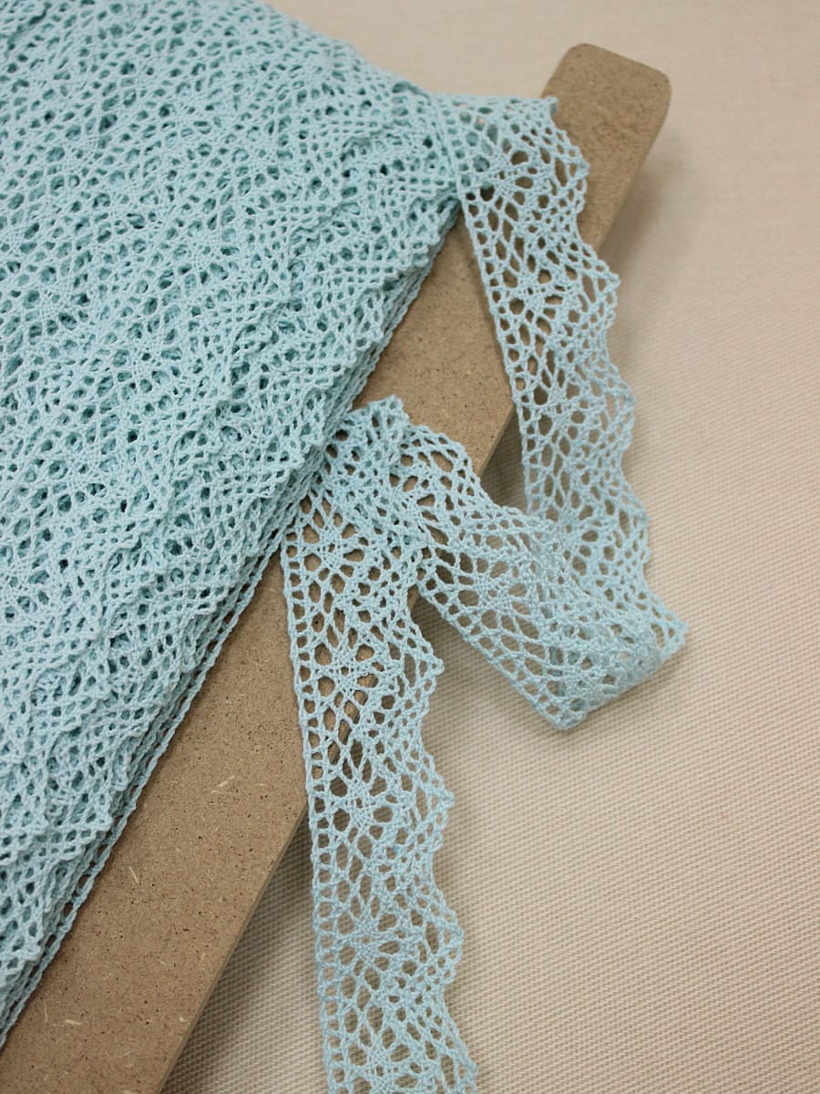 Кружево цв.св.мятно-бирюзовый, ш.30мм, хлопок-90%, п/э-10%, рис.031/19