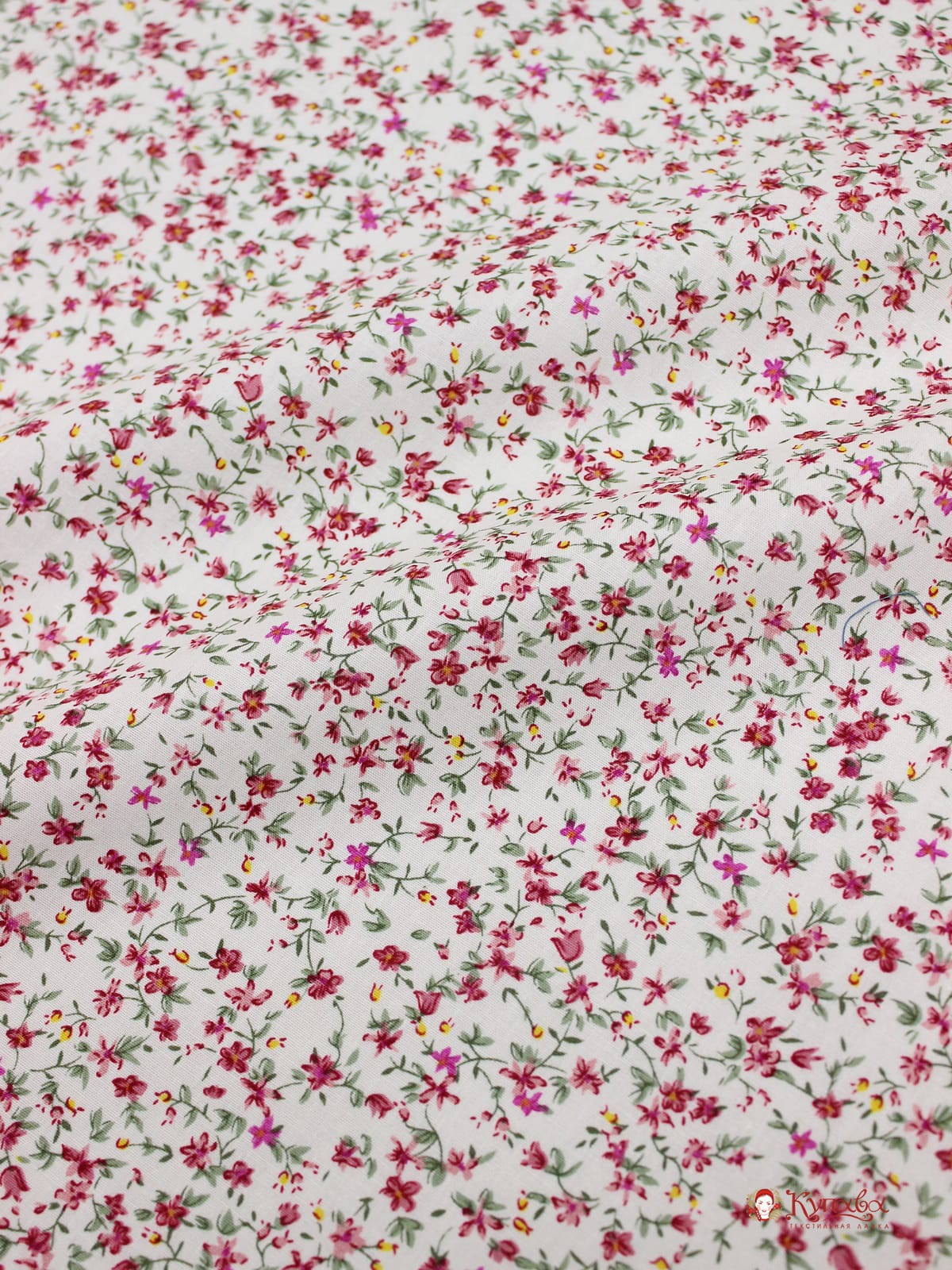 Импорт. хлопок "Цветочное вдохновение (малиновые цветы на молочном)", ш.1.45м, хл-100%, 105гр/м.кв
