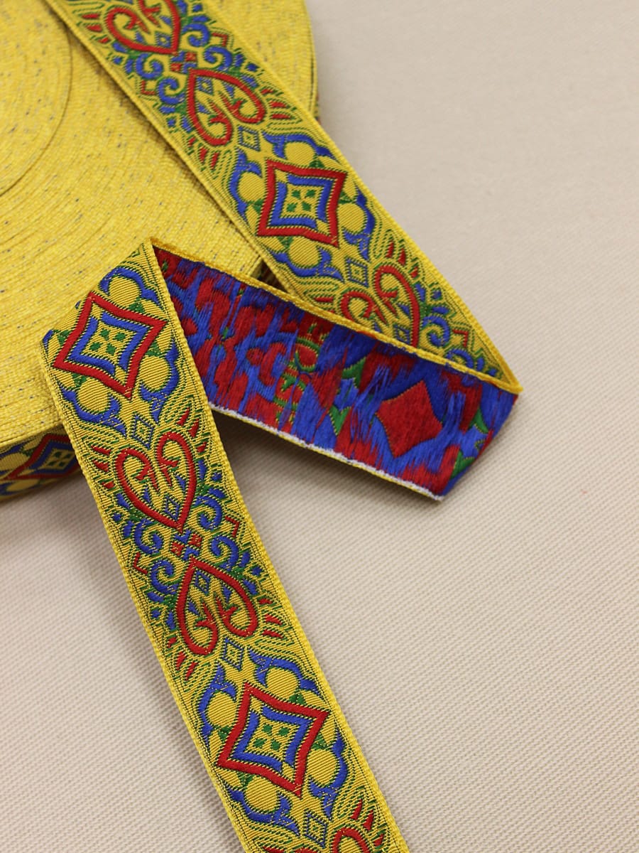 Жак.лента 32мм Васильково-красный орнамент на желтом