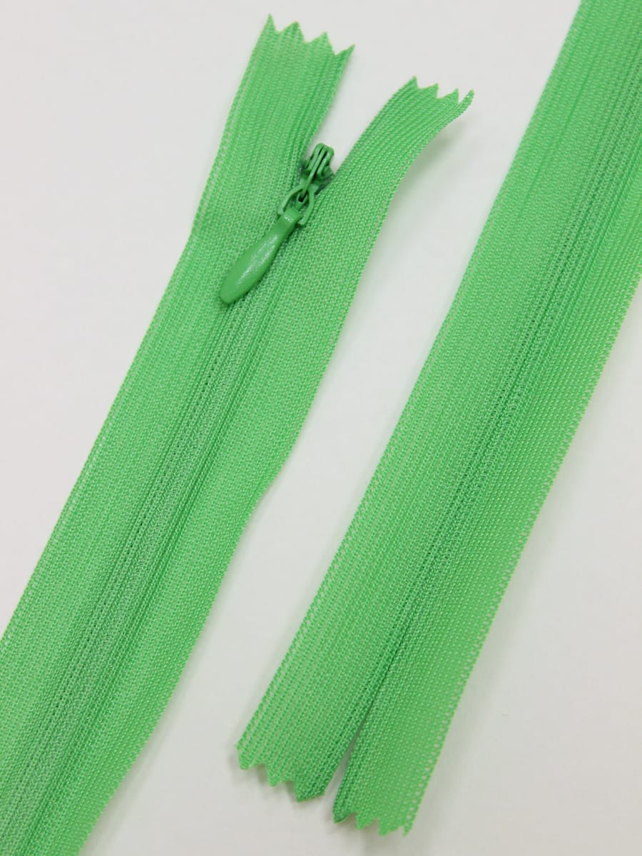 Молния потайная н/р цв.зеленое яблоко, 20см, нейлон