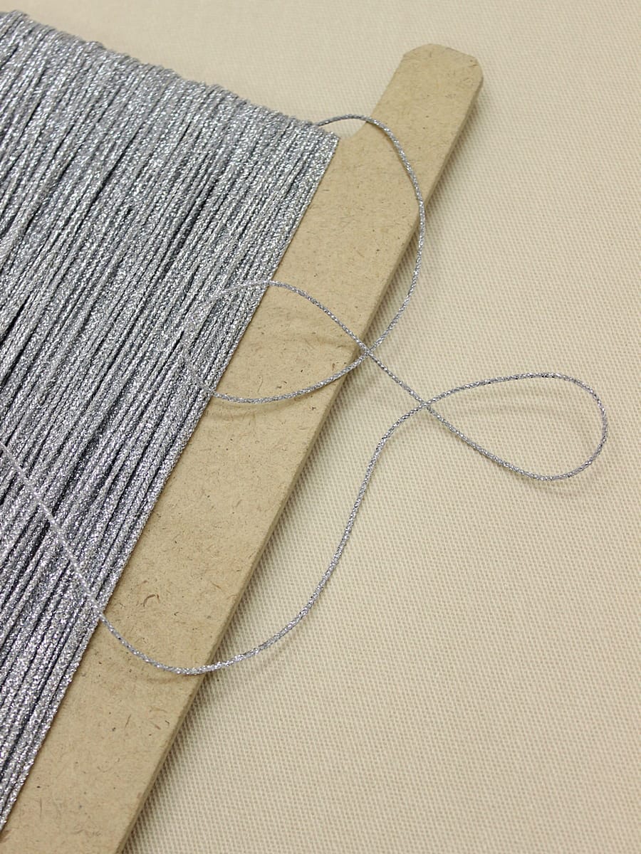 Шнур металлизированный, цв.серебро, 1.9мм