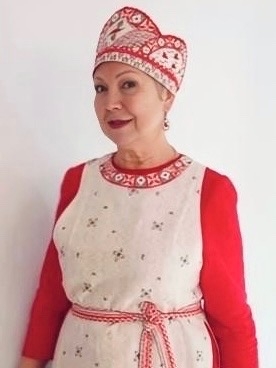 Костюм в народном стиле из рогожки и льна