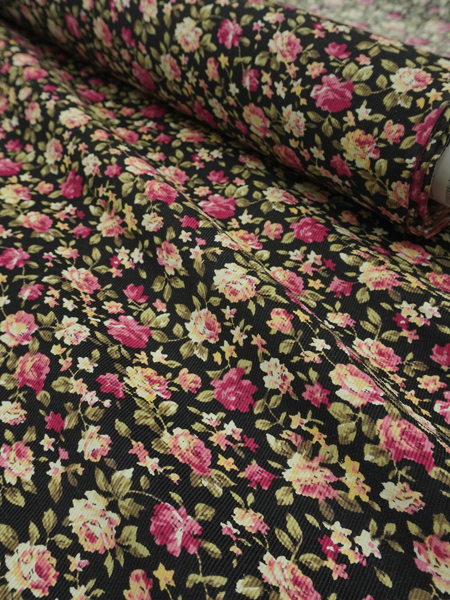 Микровельвет "Розовые розы на черном", 1.1 м