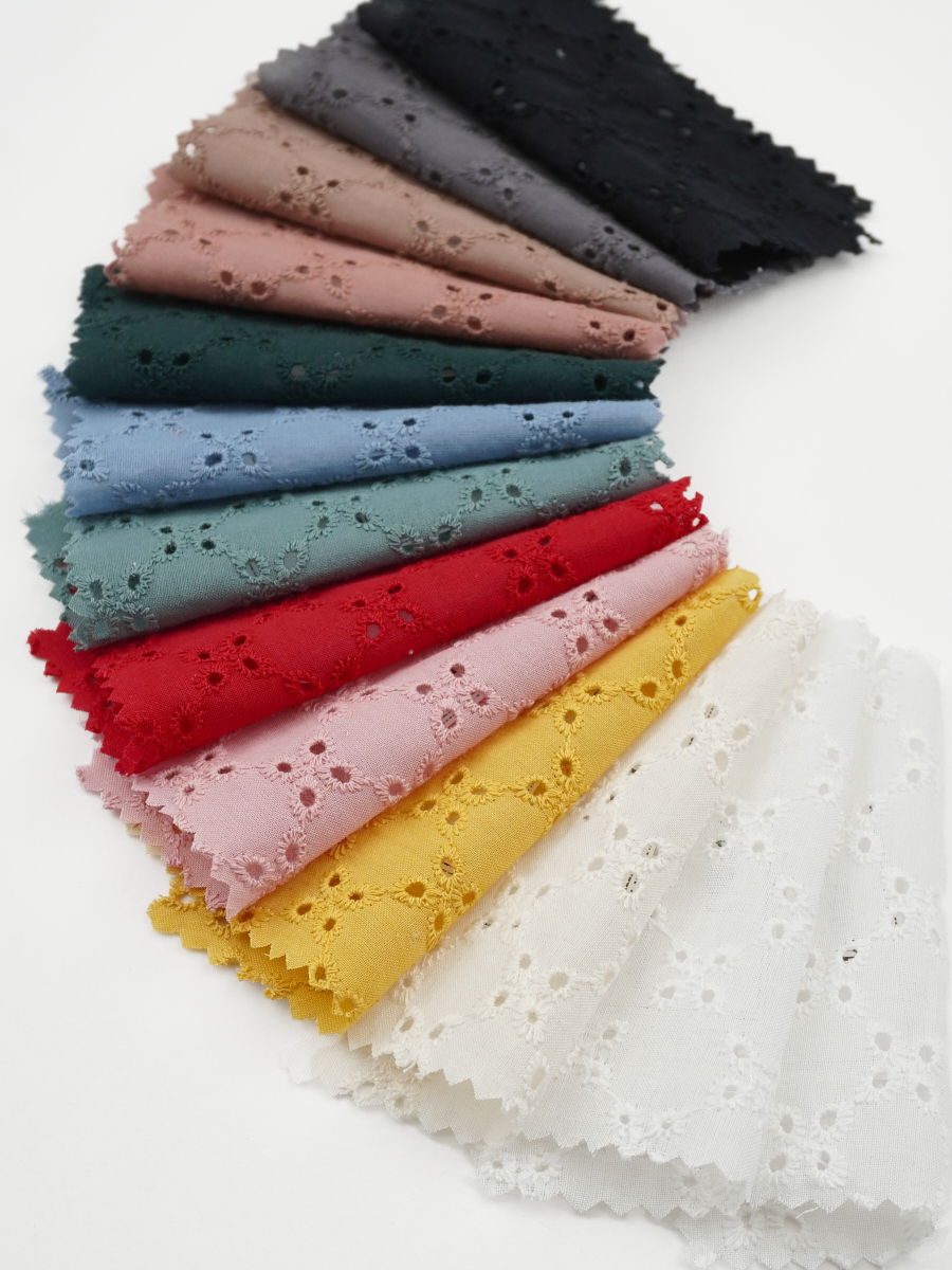 Комплект образцов "Шитье Мелкие четырехлистники"