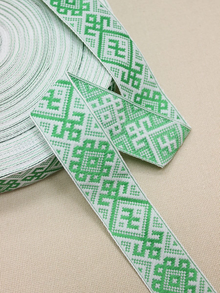 Жак.лента 32мм Светло-зеленый узор на белом