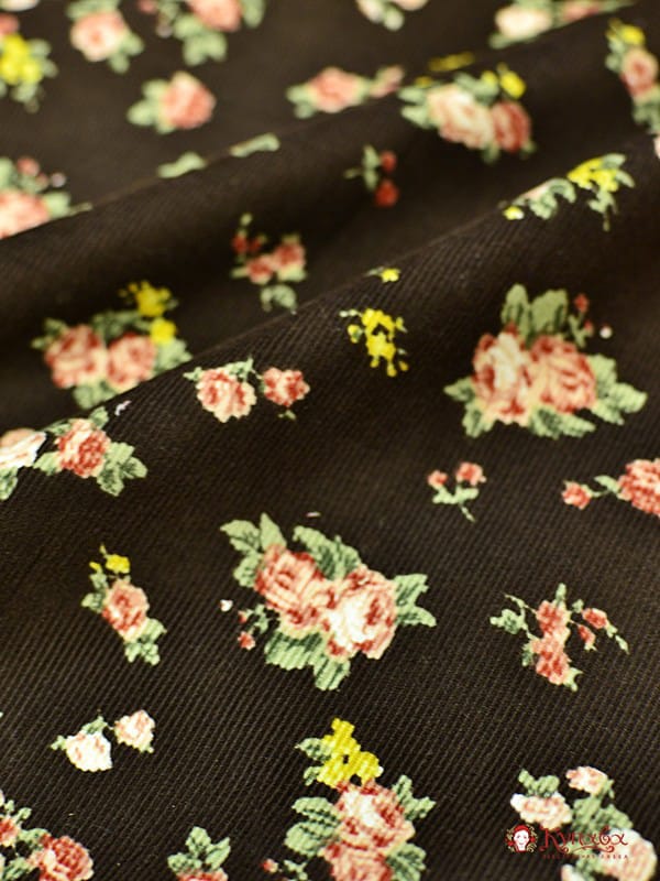 Микровельвет Маленькие букетики роз на темно-коричневом, 1.1 м