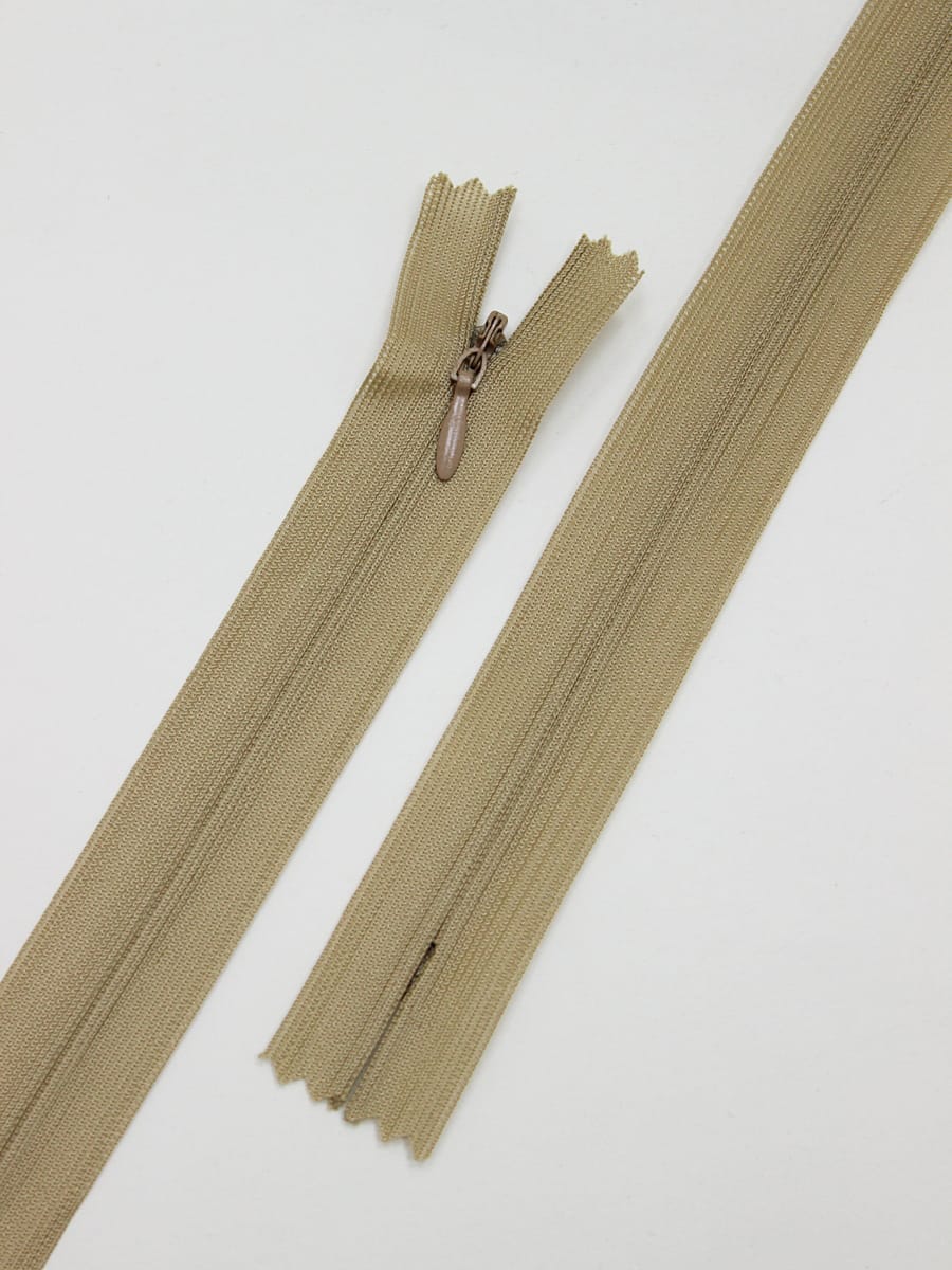 Молния потайная н/р цв.песочный, 20см, нейлон