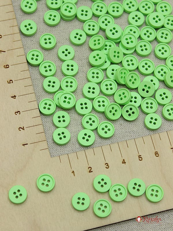 Пуговица пластмасса, цв.светло-салатовый неон, 10мм, 4 отверстия