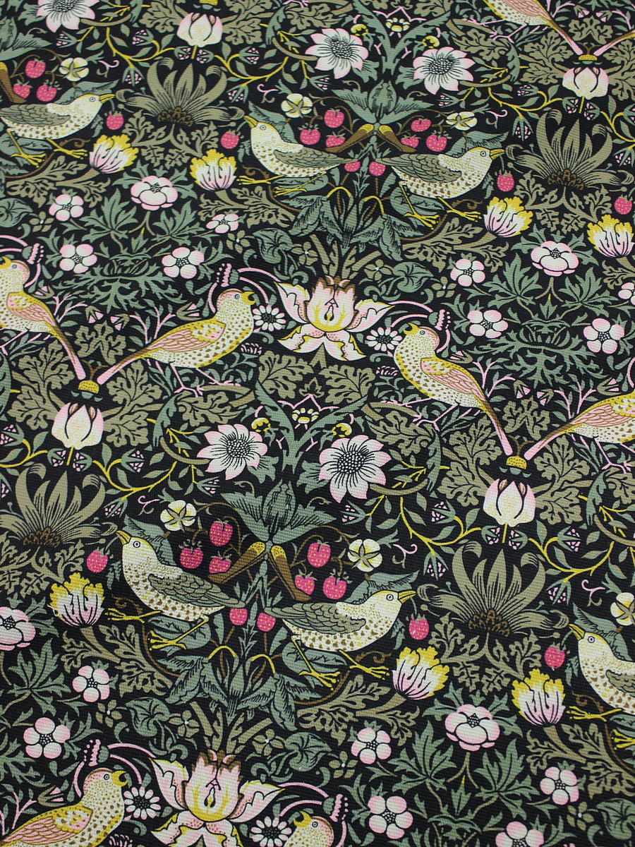 Интерьерный хлопок "Райские птички" цв.черный, ш.1.5м, хлопок-100%, 250гр/м.кв