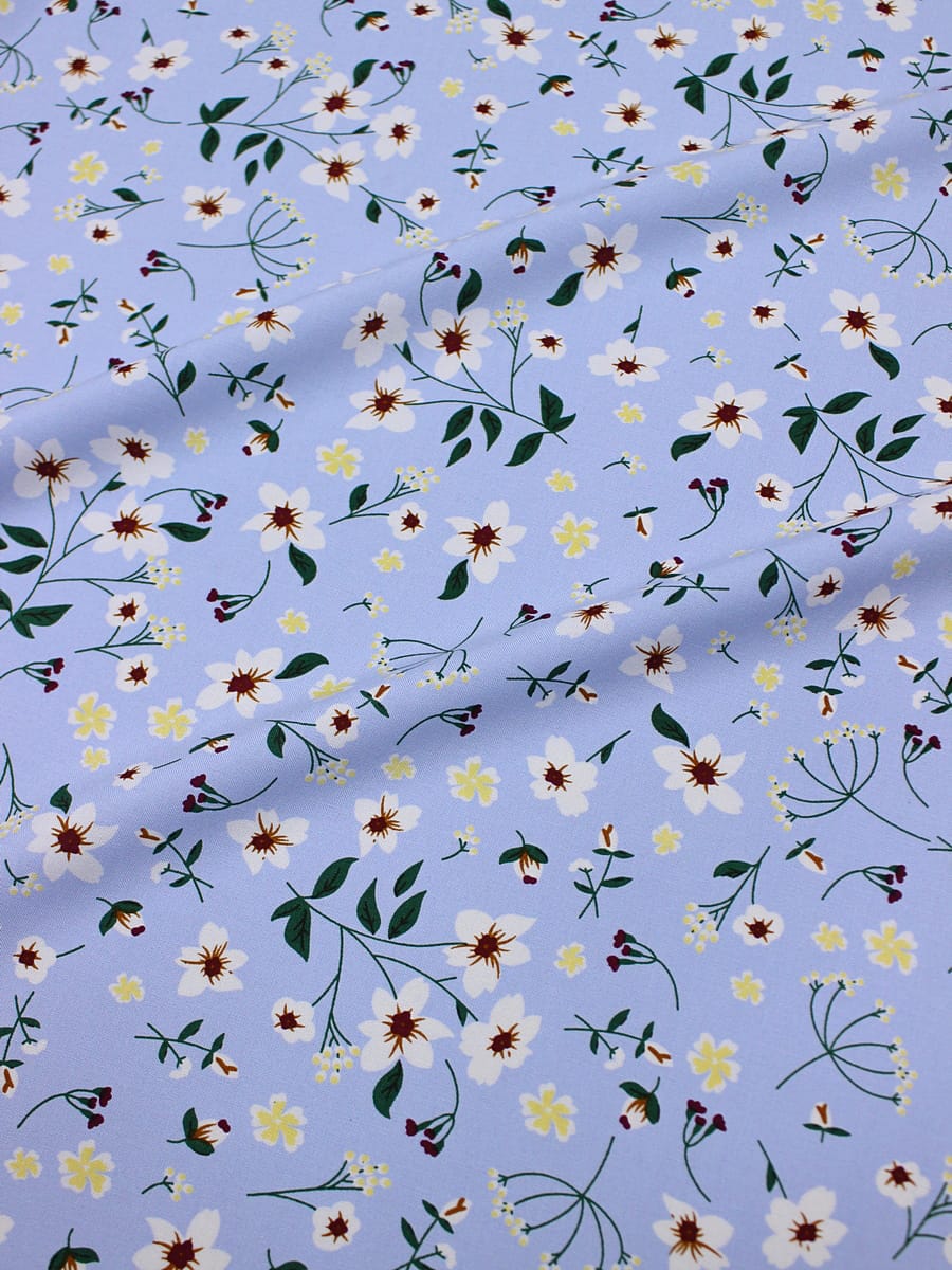 Штапель Премиум "Цветочное ассорти" цв.небесный с сиреневым оттенком, ш.1.45м, вискоза-100%