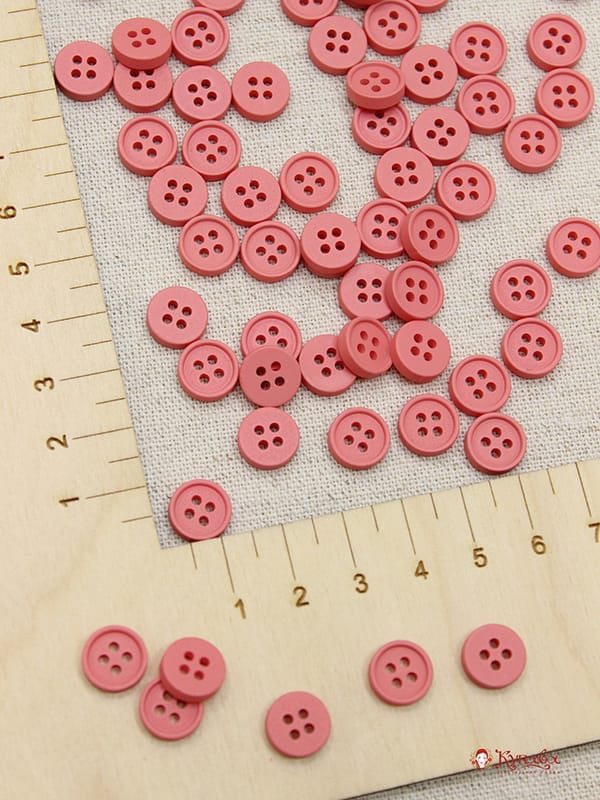 Пуговица пластмасса, цв.бледный розово-красный, 10мм, 4 отверстия