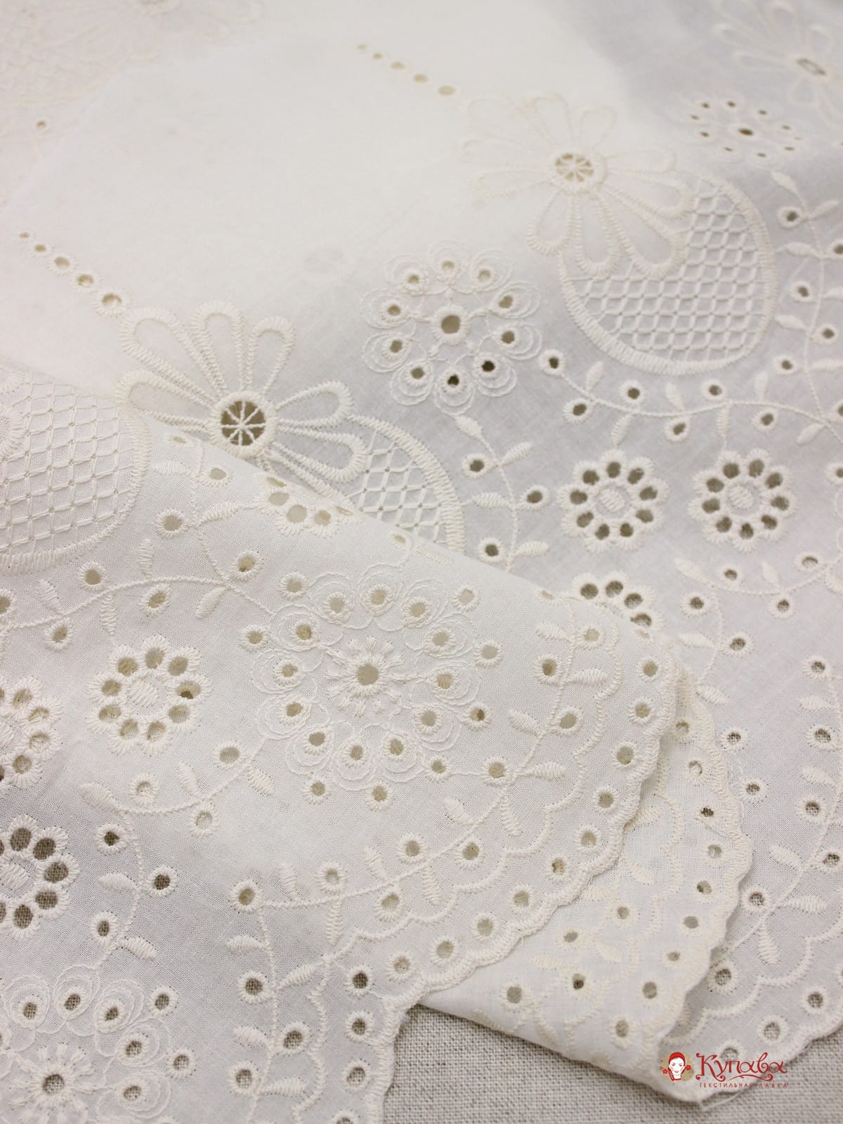 Шитье цв.кремовый (общая ширина 265мм, ширина вышивки 255мм), хлопок-100%, батист