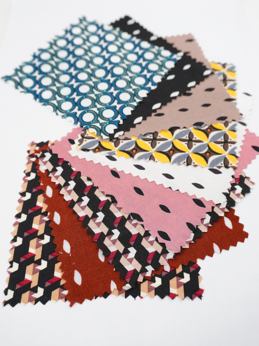 Комплект образцов "Штапель принт геометрический рисунок"