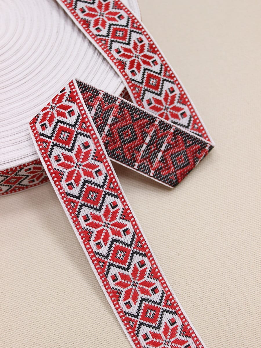 Жак.лента 32мм Красно-черный орнамент на белом, рис.9624/1