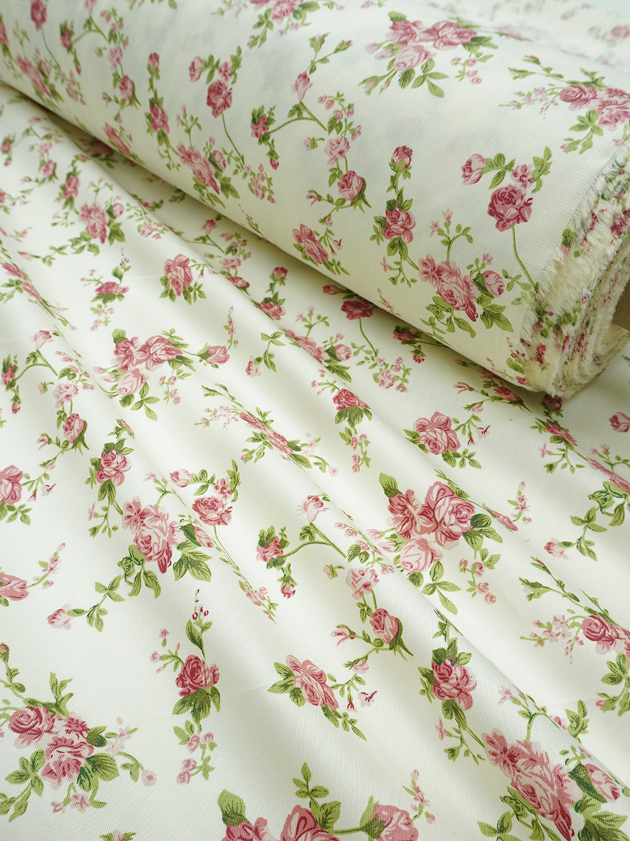 Сатин "Кружевные розочки" цв.шампань, ш.1.6м, хлопок-100%, 110гр/м.кв