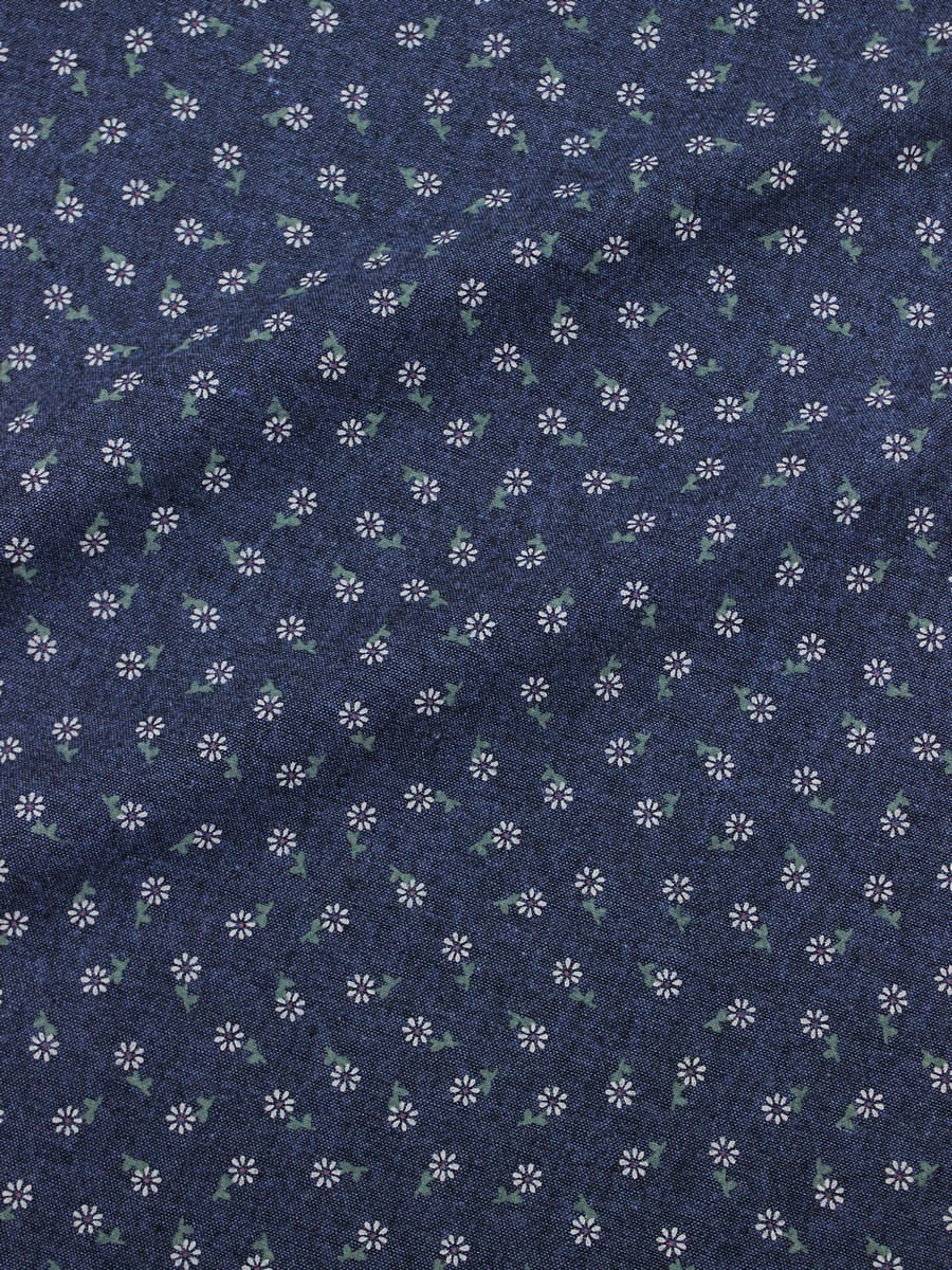 Плательный хлопок "Мелкие ромашки на джинсово-синем меланже", ш.1.5м, хл-80%, п/э-20%, 150гр/м.кв