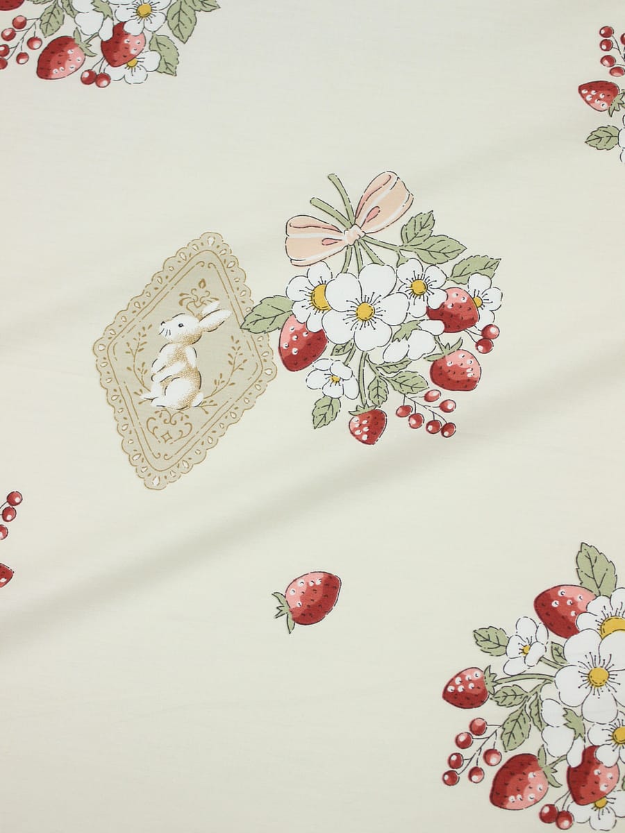 Сатин "Лесной букетик" цв.светлый персик, СОРТ2, ш.2.35м, хлопок-100%, 110гр/м.кв