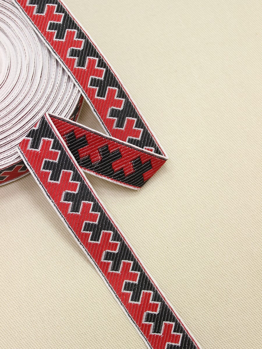 Жак.лента 24мм Черно-красный славянский орнамент-оберег на белом