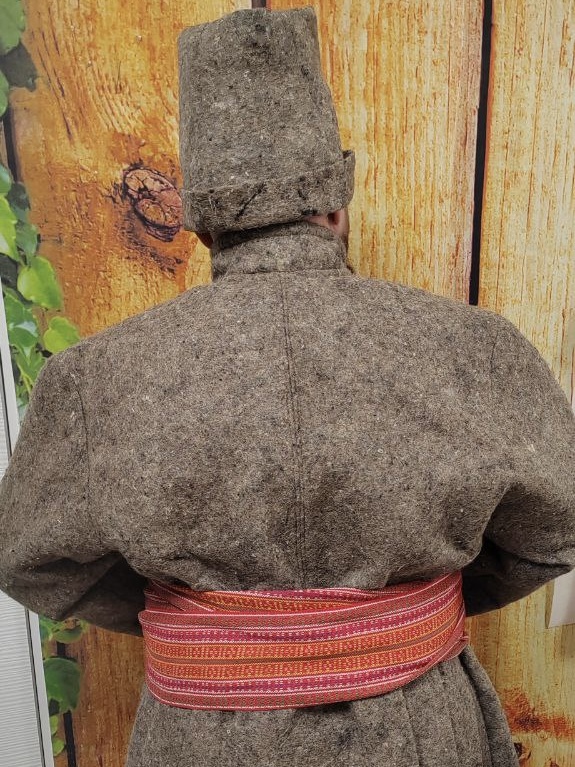 Верхняя одежда из сукна