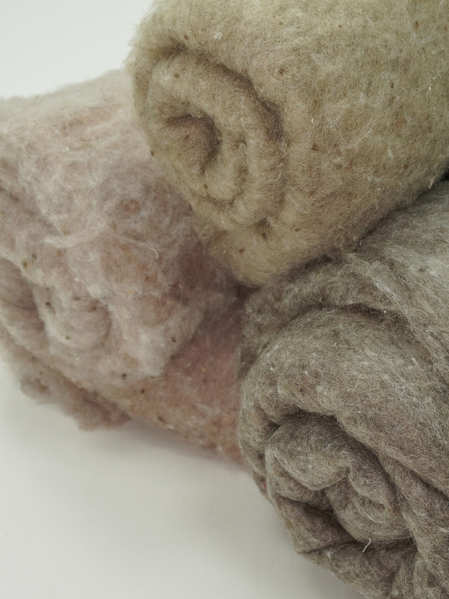 Комплект лоскута 1кг Шерстяное термополотно (верблюжья шерсть)