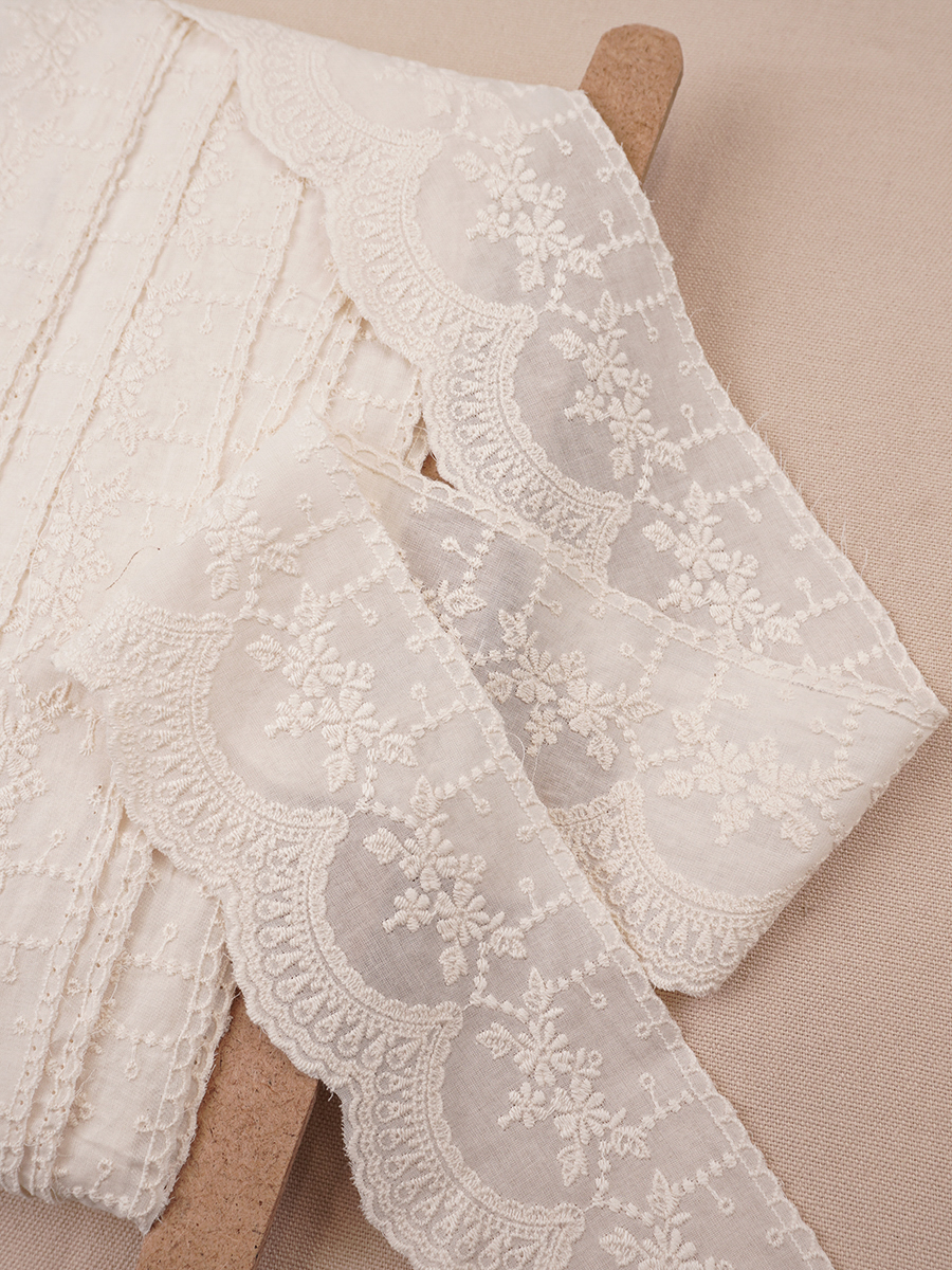 Шитье цв.кремовый (общая ширина 80мм, ширина вышивки 80мм), СОРТ2, хлопок-100%, батист