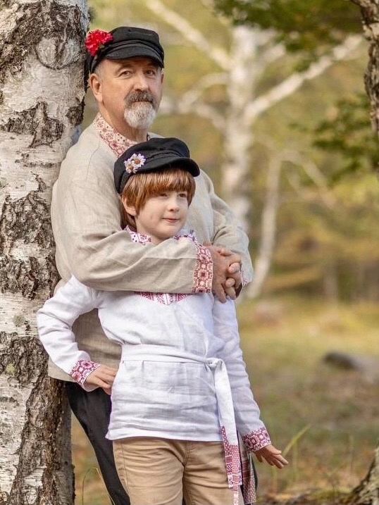 Народные костюмы для семьи