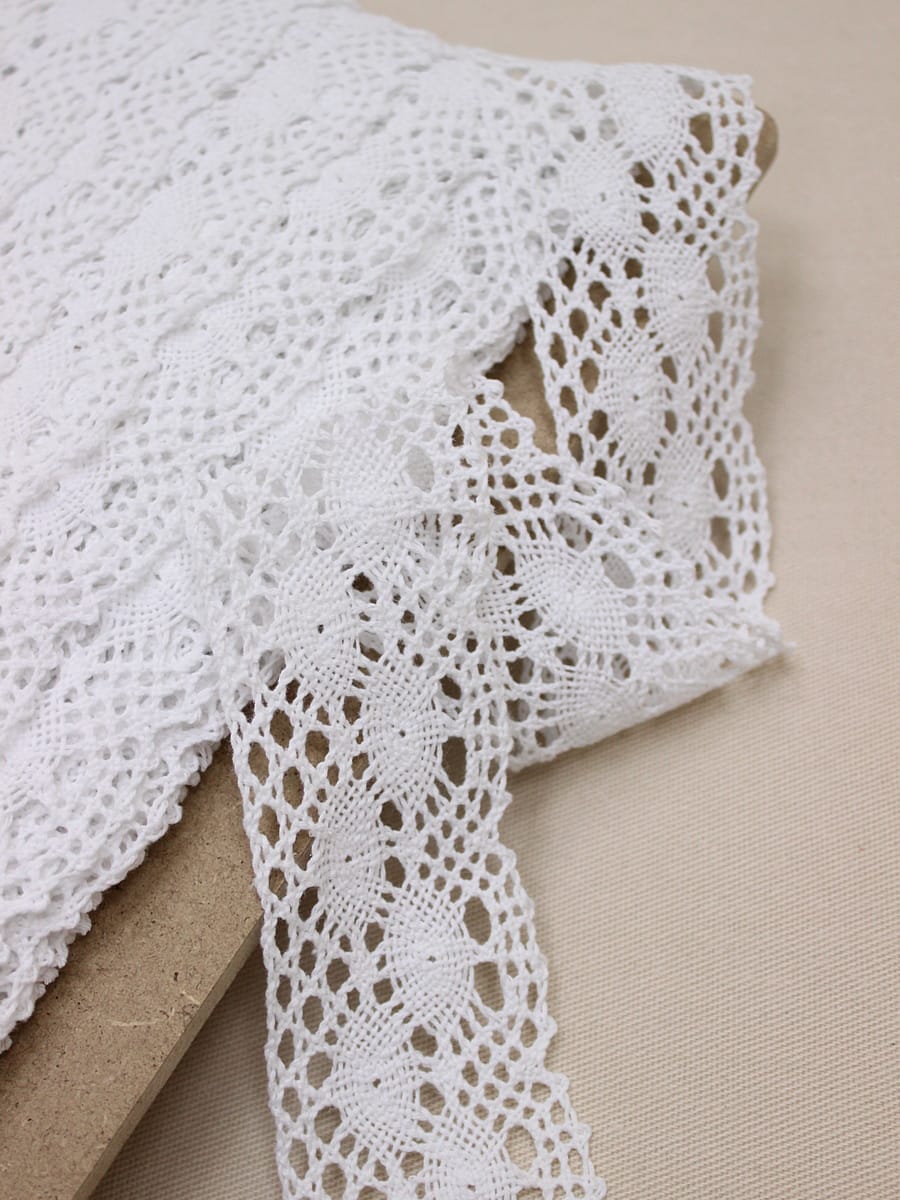 Кружево цв.белый, ш.61мм, хлопок-90%, п/э-10%, рис.058/1