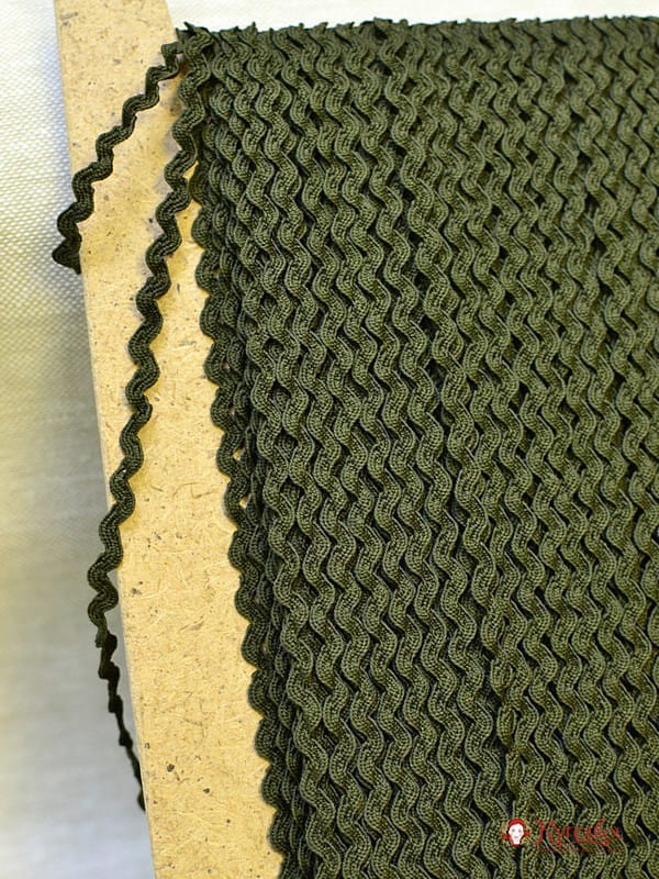 Вьюнчик цв.темно-зеленый хаки-2, ш.6мм, п/э-100%