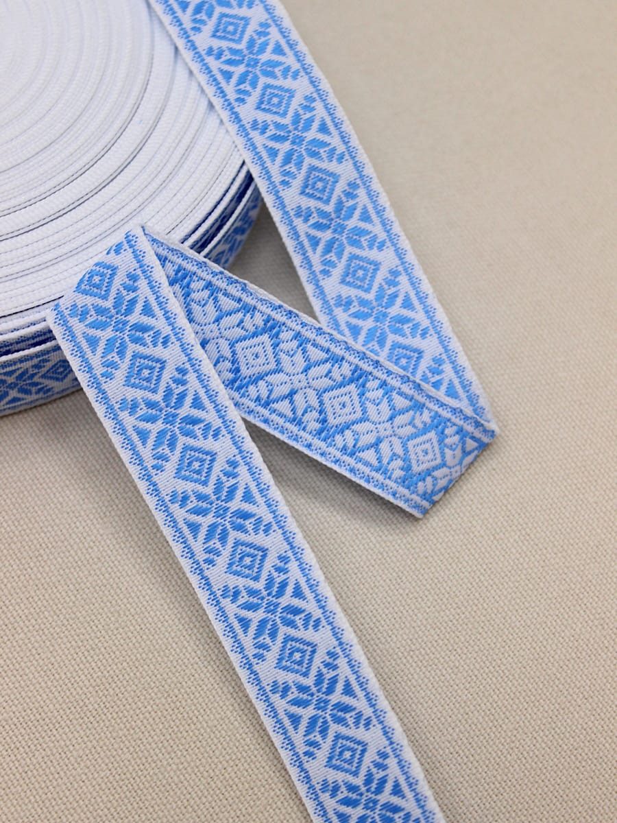 Жак.лента 23мм Снежинка-орнамент (цв.лазурный) на белом