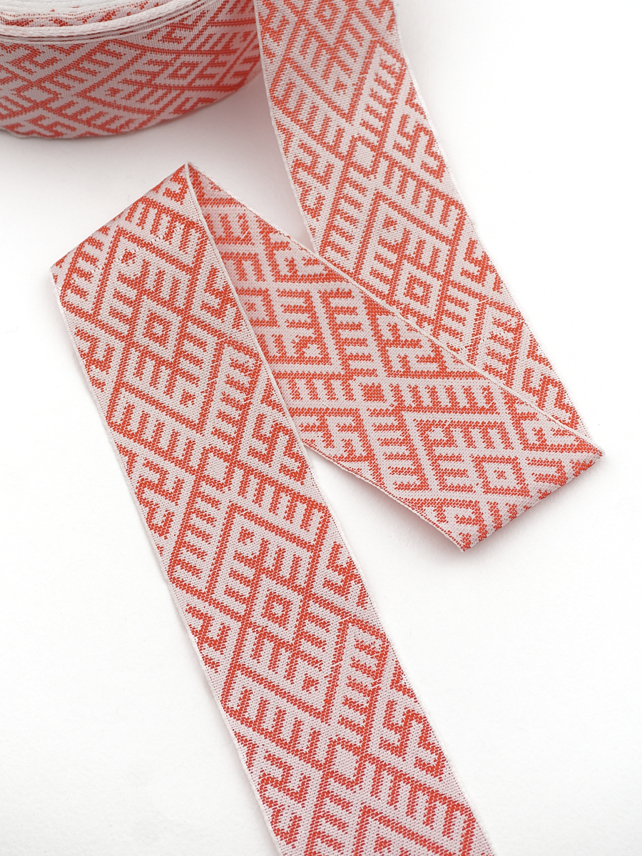 Жак.лента 55мм Алые славянские знаки на белом