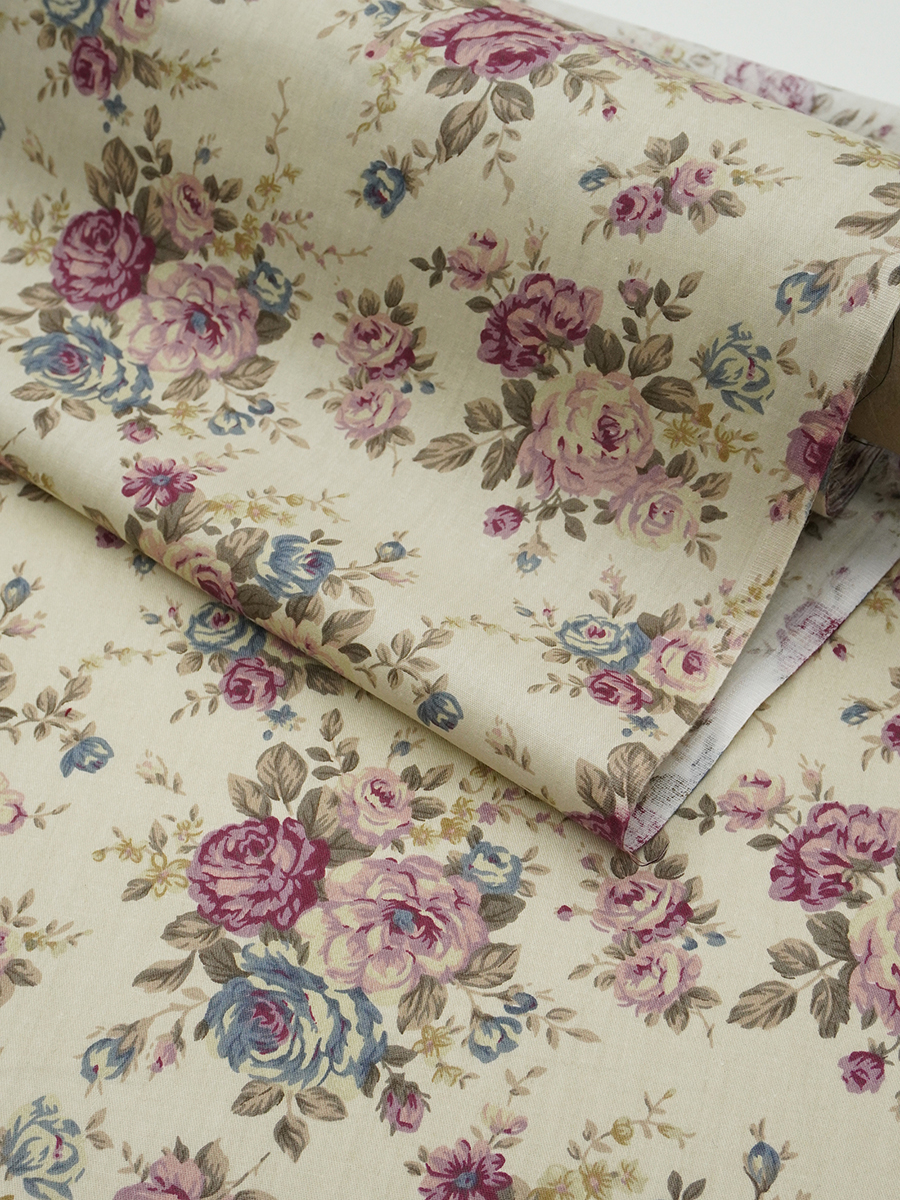 Сатин "Цветочное послание" цв.светло-бежевый, ш.1.6м, хлопок-100%, 110гр/м.кв