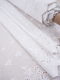 Шитье "Ажурные букеты по кайме" (фестоны с 2х сторон) цв.молочно-белый, СОРТ2, ш.1.35м, хлопок-100%