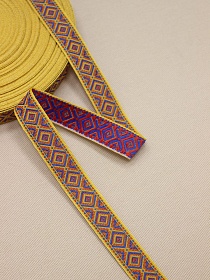 Жак.лента 19мм Св.васильково-красные ромбы на желтом