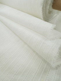 Фактурный хлопок "Узорные полоски" цв. молочно-сливочный, СОРТ2, ш.1.45м, хл-100%, 110гр/м.кв,