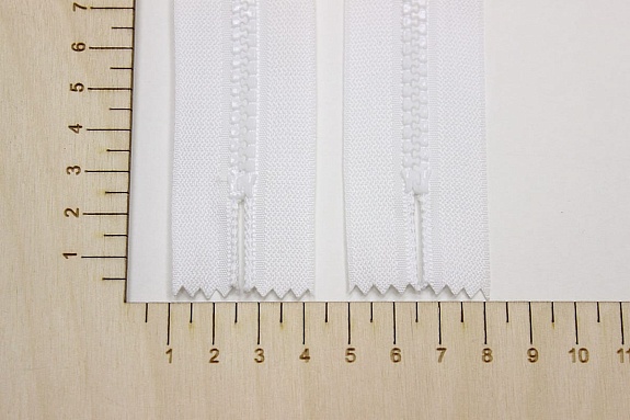 Молния тракторная №5 цв.белый, 18см