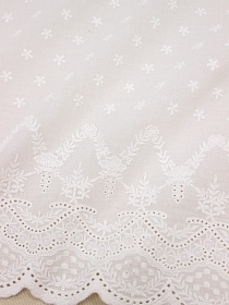 Мерный лоскут - Шитье "Цветочки с ажурной каймой" цв.молочный, ш.1.33м, хлопок-100%