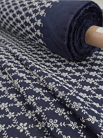 Шитье "Изящные ромбики " цв.чернильно-синий, ш.1.5м (вышит.часть1.4м), батист, хл-100%, 80гр/м.к