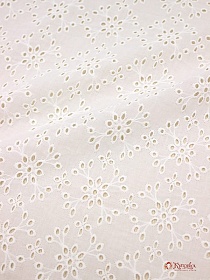 Шитье "Цветочные ромбики" цв.молочно-белый, ш.1.5м (вышит.часть1.32м), батист, хлопок-100%