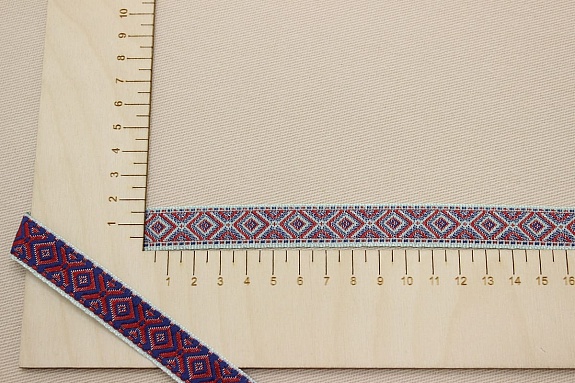 Жак.лента 17мм Красно-чернильные ромбы на нежной мяте