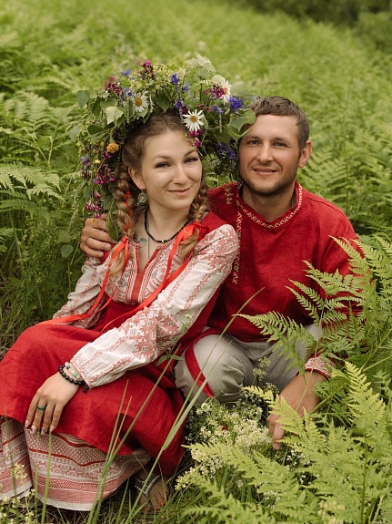 Костюмы народные из льна и полульна