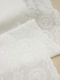 Шитье цв.молочный (общая ширина 275мм, ширина вышивки 185мм), хлопок-100%, батист