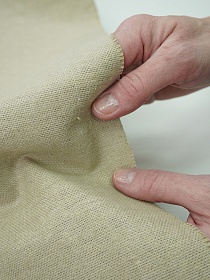 Холст для живописи среднезернистый, ш.2.1м, лен-50%, хлопок-50%, 220гр/м.кв