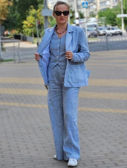 Женский костюм-тройка из льна