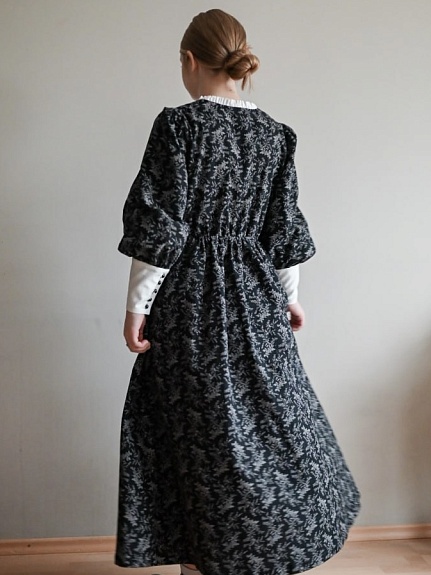 Платье из Теплого хлопка "Осенние травы" цв.черный
