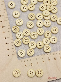 Пуговица светлое дерево,12мм, 4 отверстия#018867