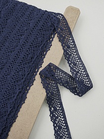 Кружево цв.темный сине-фиолетовый, ш.30мм, хлопок-90%, п/э-10%, рис.111/24