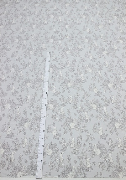 Сатин "Луговые зайчата" цв.св.жемчужно-серый, ш.2.35м, хлопок-100%, 110гр/м.кв