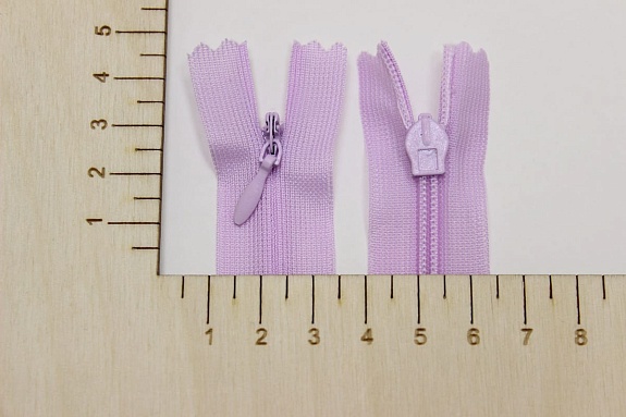 Молния потайная н/р цв.светлый сиренево-розовый, 20см, нейлон